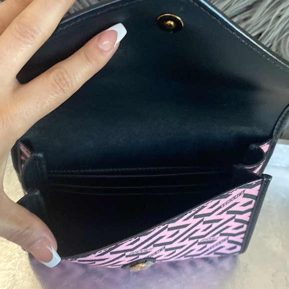 Versace Crossbody - Picture 6 of 11